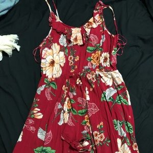 Cute romper. Looks like dress from behind.